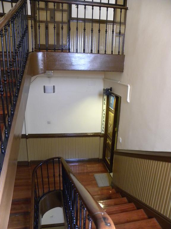 Hostal El Catalan Madrid Exterior photo